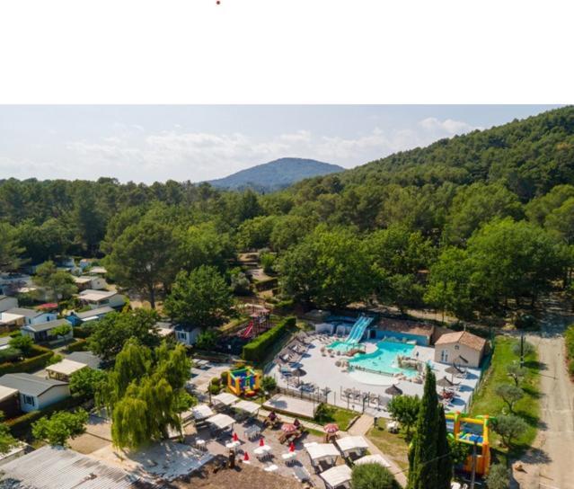 Camping Domaine Villa Verde Callas 外观 照片