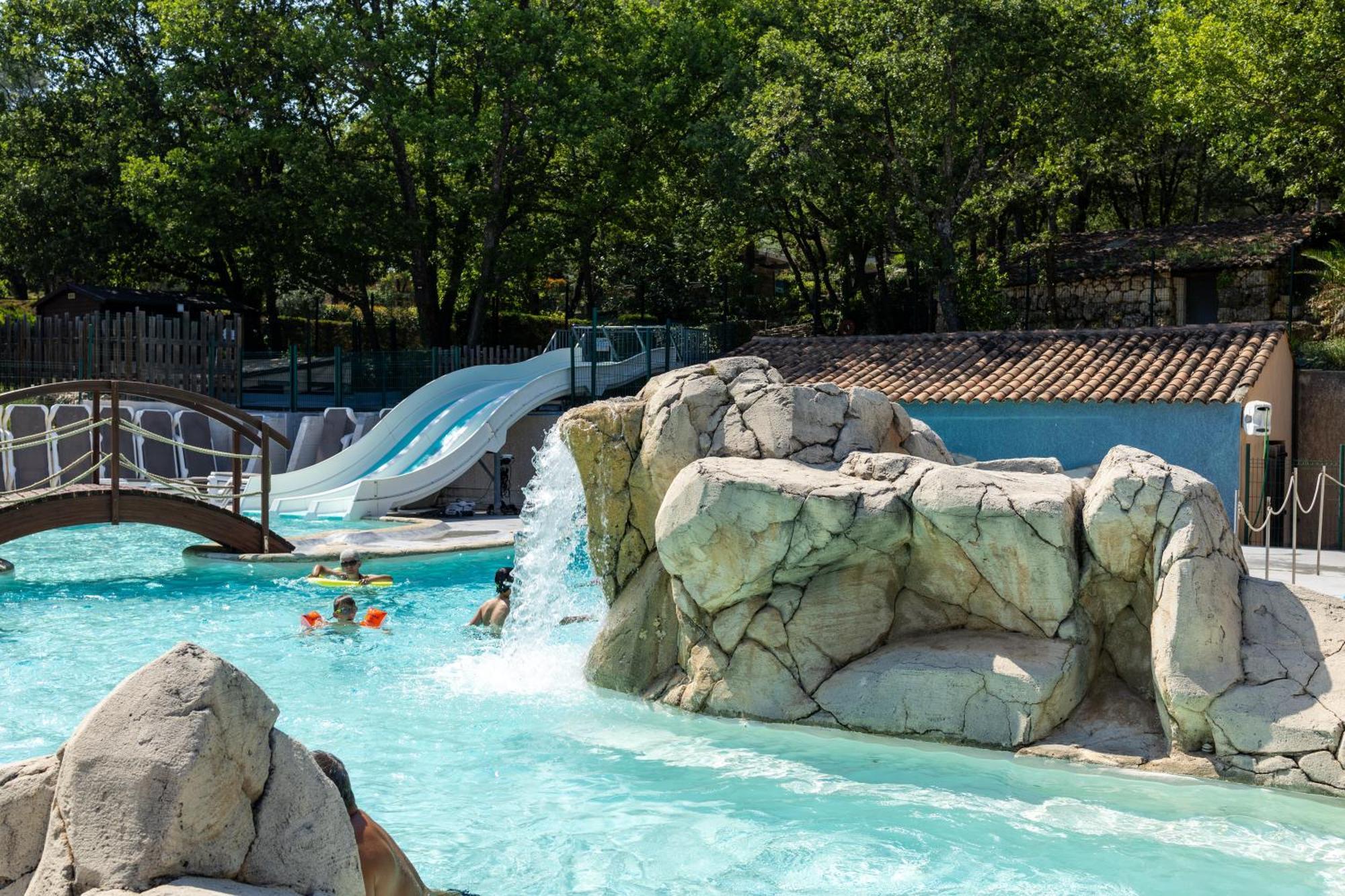 Camping Domaine Villa Verde Callas 外观 照片